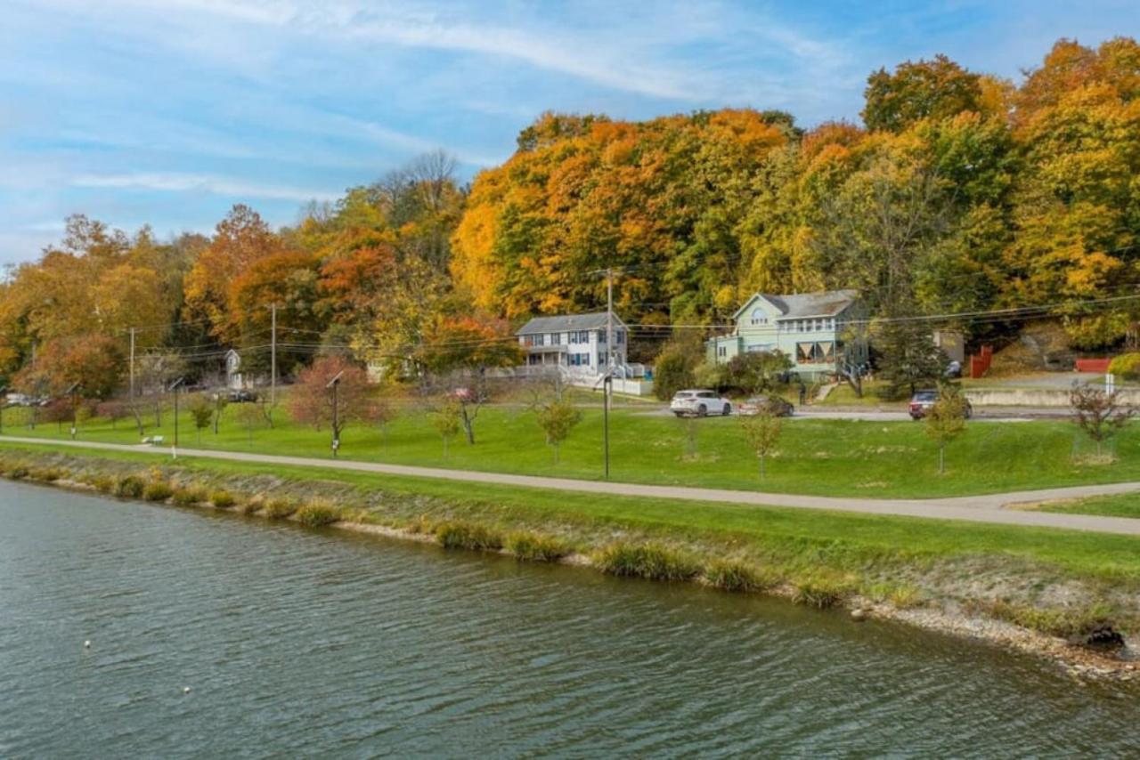 River Front Home In The Heart Of Ithaca Eksteriør billede